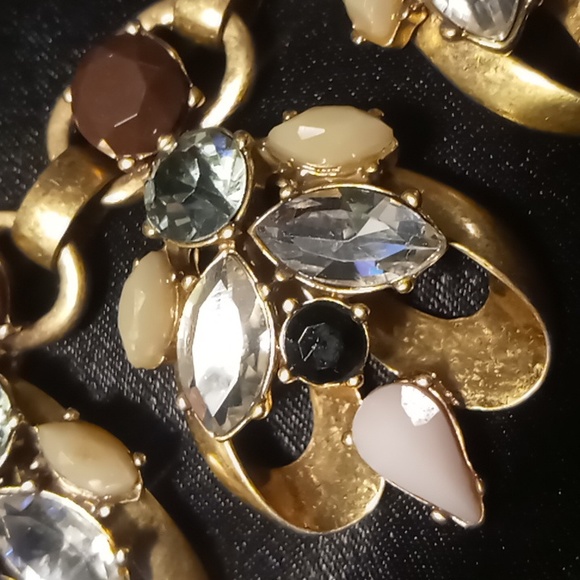 J. Crew 18+2 in.long statement necklace. - Picture 2 of 6